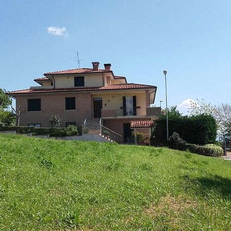 B & B Il Sicomoro Montecarotto Екстериор снимка