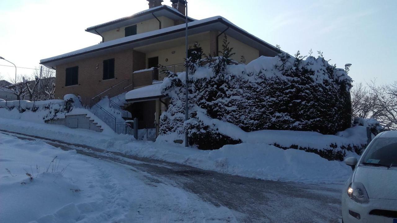 B & B Il Sicomoro Montecarotto Екстериор снимка